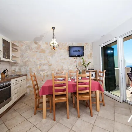 Apartments Plana, Zaostrog